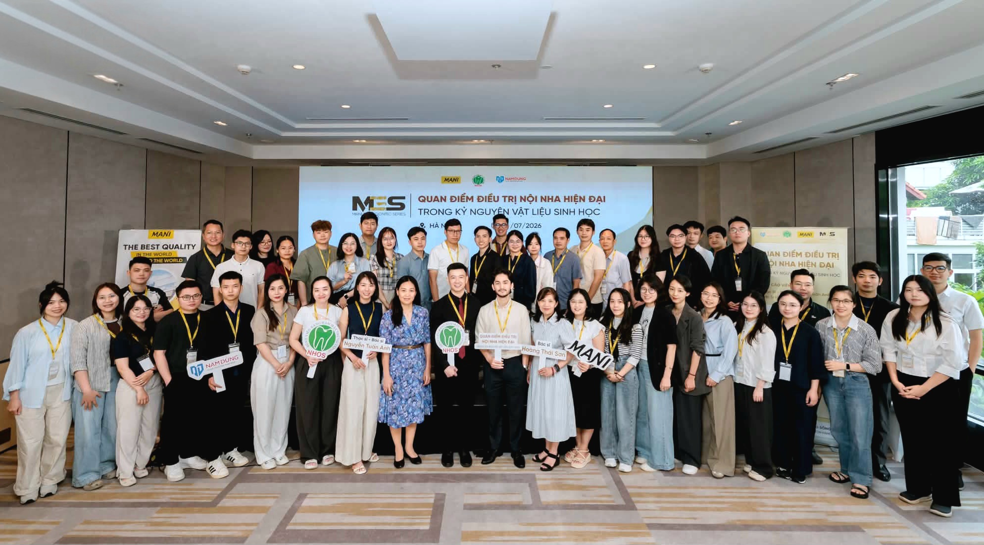 KHAI MẠC HỘI THẢO “QUAN ĐIỂM ĐIỀU TRỊ NỘI NHA HIỆN ĐẠI TRONG KỶ NGUYÊN VẬT LIỆU SINH HỌC”